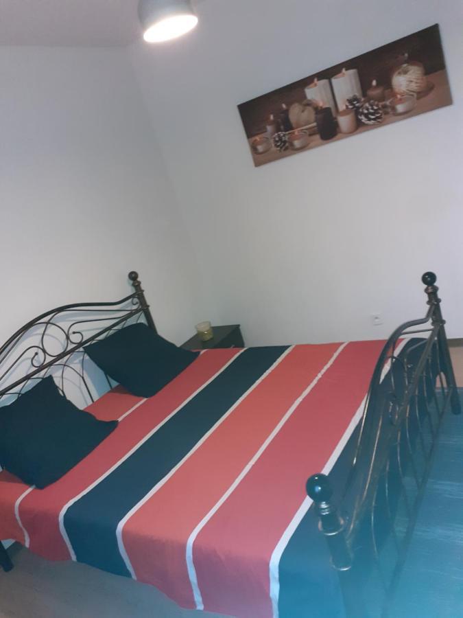 Appartement Tout Confort Cambrai Exteriör bild
