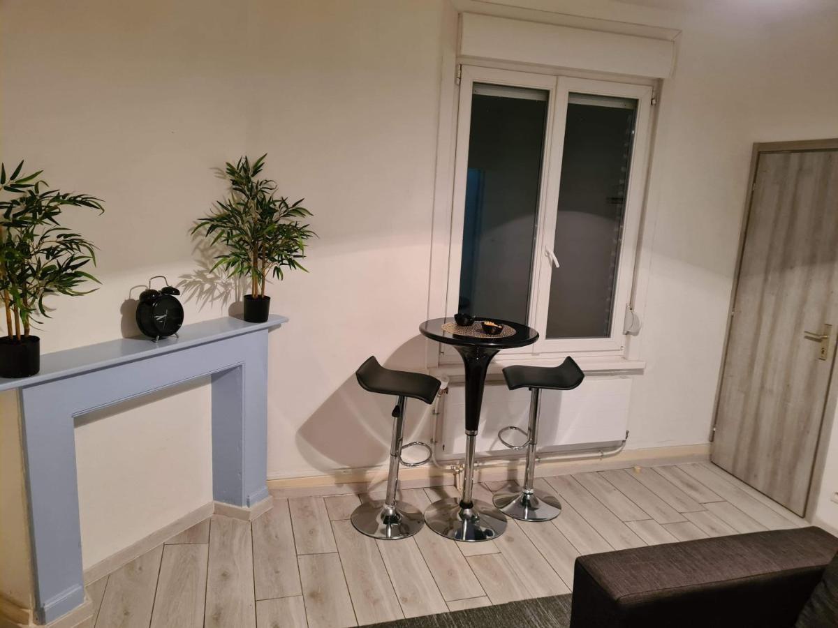 Appartement Tout Confort Cambrai Exteriör bild