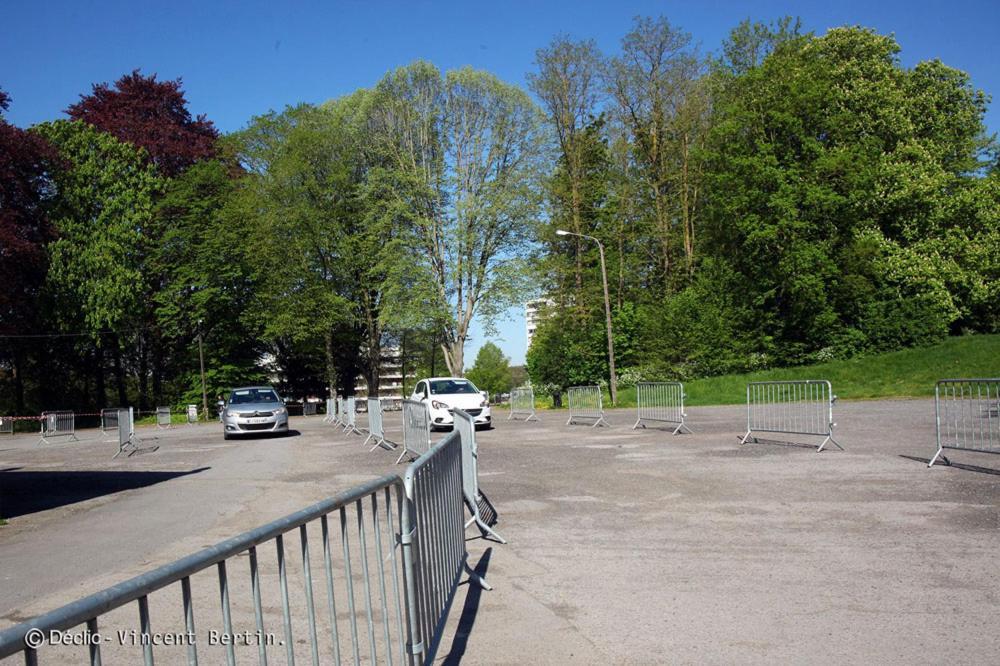 Appartement Tout Confort Cambrai Exteriör bild